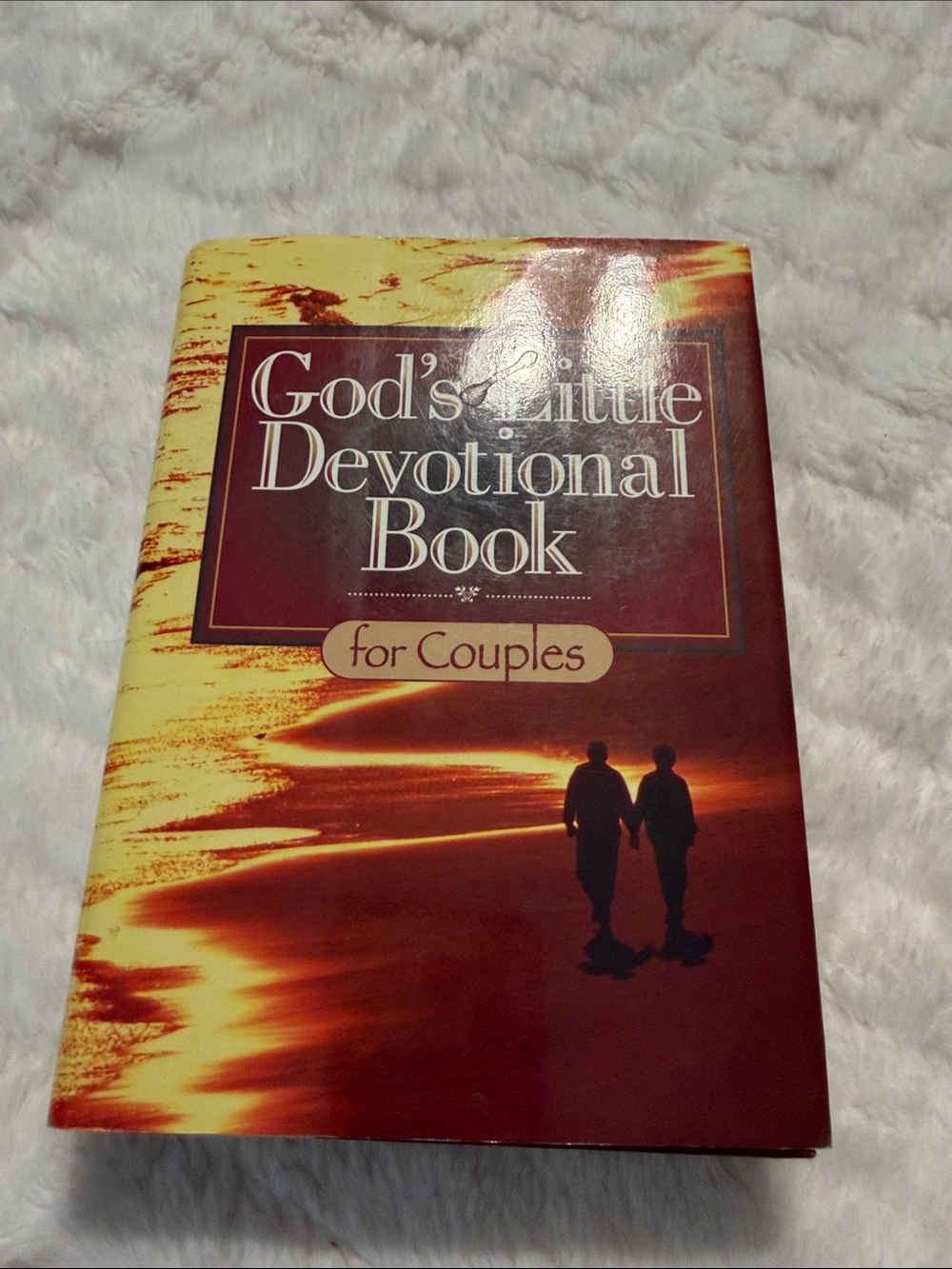 God's Little Devotional Book for Couples - Red/Brown Cover